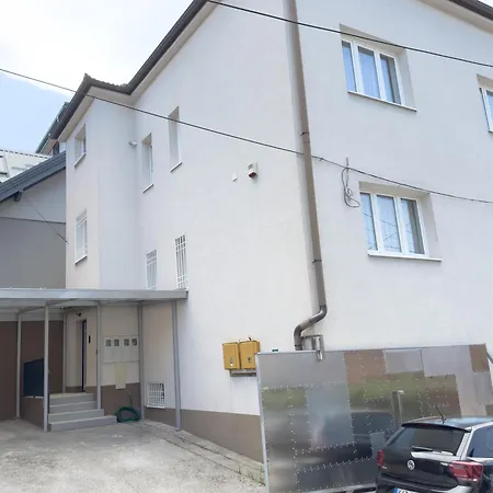 Apartment Luxurious And Cosy Brick - Free Private Parking