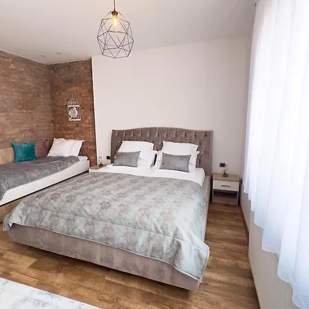 Luxurious And Cosy Brick - Free Private Parking 아파트 사라예보